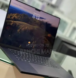 New Laptop Apple MacBook Pro 2023 M3 18GB Apple M3 SSD 512GB