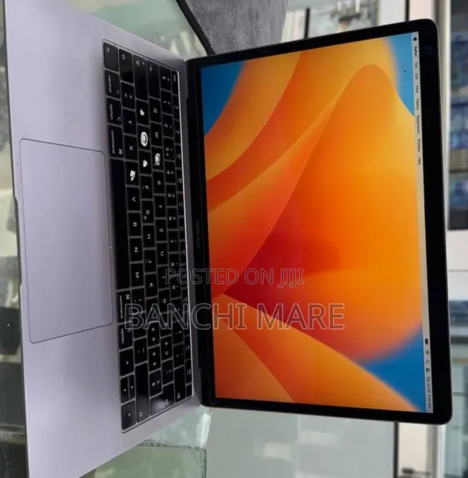 New Laptop Apple MacBook Air 2019 16GB Intel Core i5 SSD 512GB