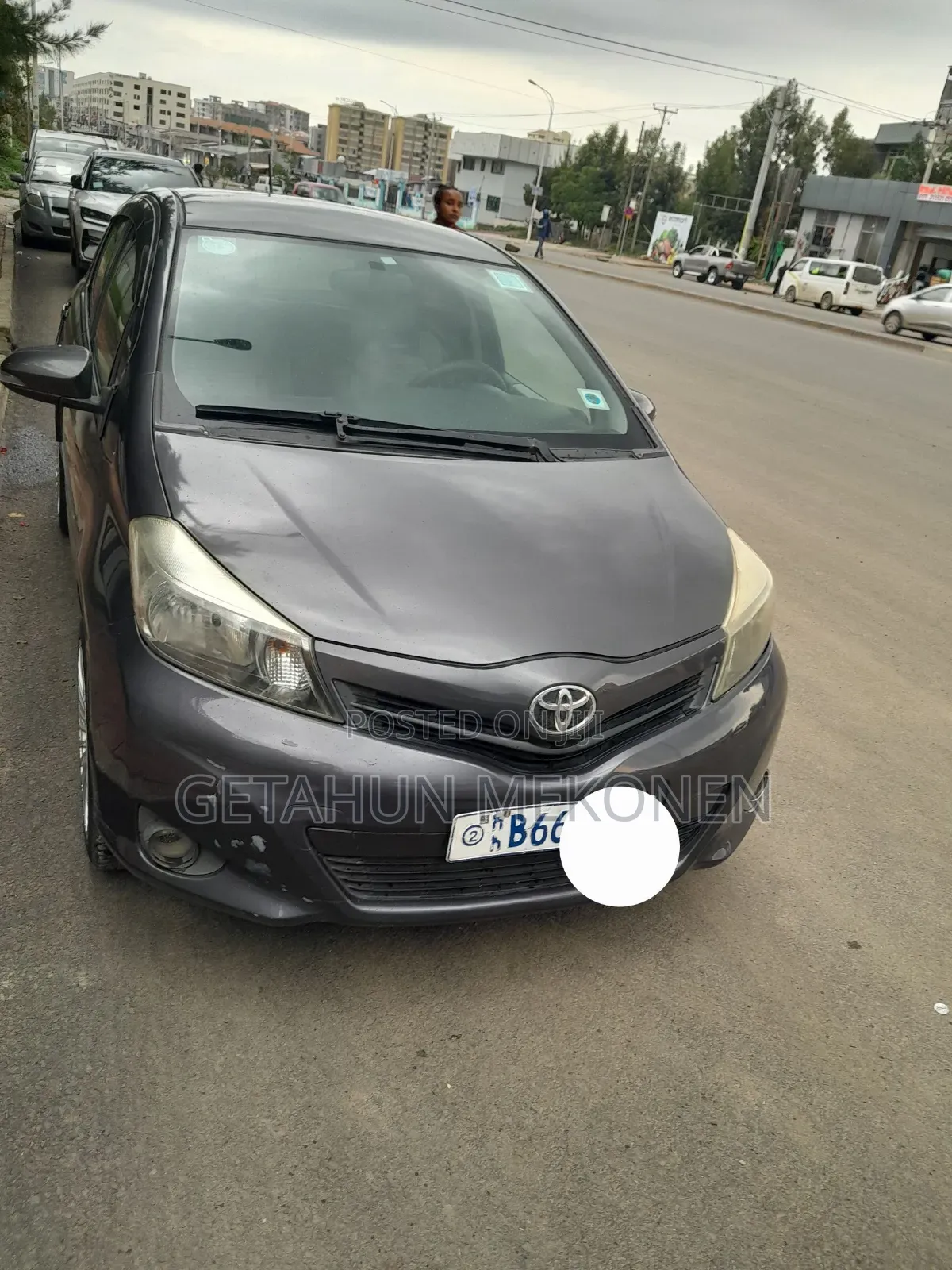 Toyota Yaris 2012 Gray
