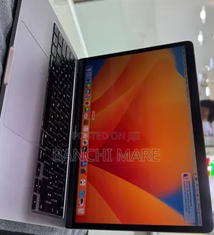 New Laptop Apple MacBook Pro 2020 8GB Intel Core i5 SSD 256GB