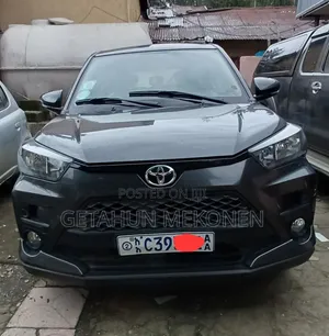 Toyota Raize 2023 Black