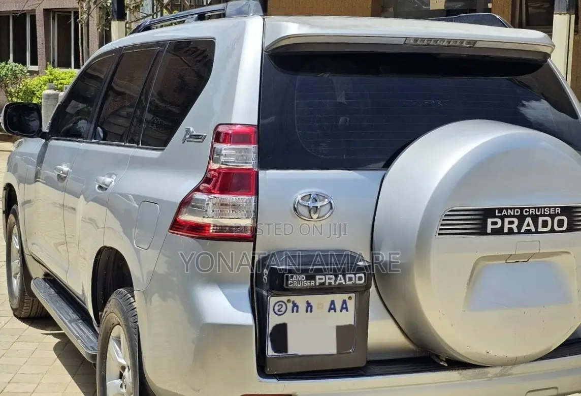 Toyota Land Cruiser Prado 2015 Silver