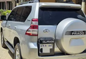 Toyota Land Cruiser Prado 2015 Silver