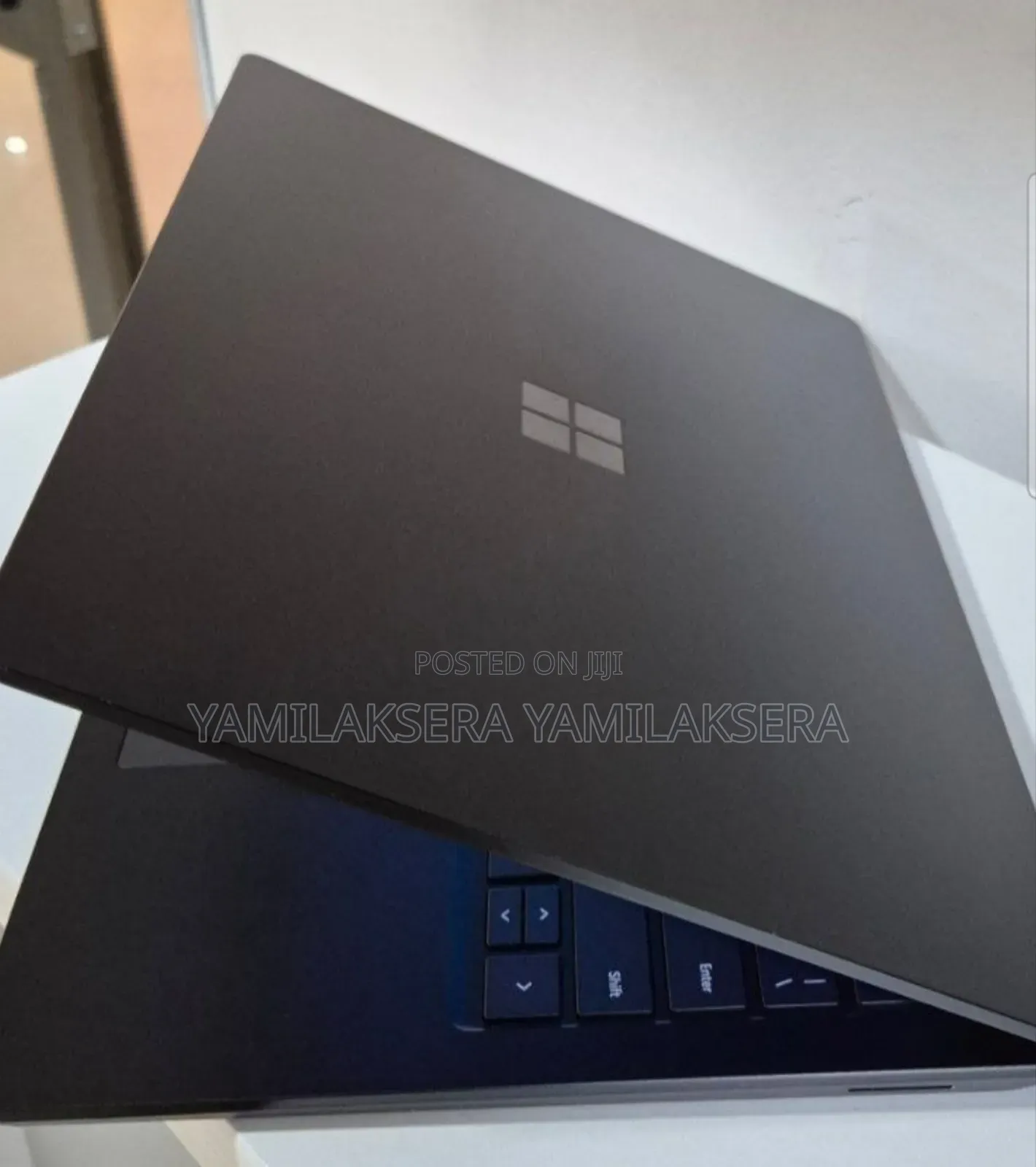 New Laptop Microsoft Surface Laptop 3 8GB Intel Core i7 SSD 256GB