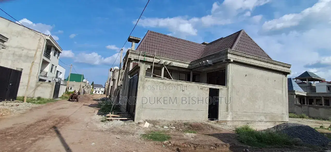 Furnished 8bdrm Villa in Dukem Bishoftu, East Shewa for sale
