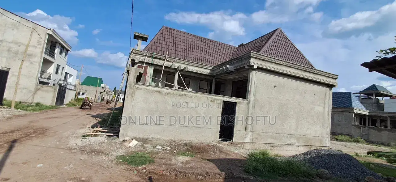 Furnished 8bdrm Villa in Dukem Bishoftu, East Shewa for sale