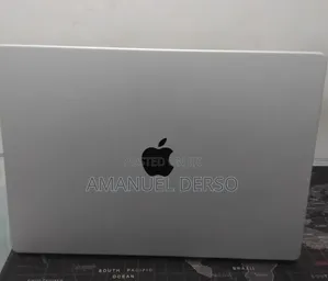 New Laptop Apple MacBook Pro 2021 M1 Max 32GB Intel Core i7 SSD 1T