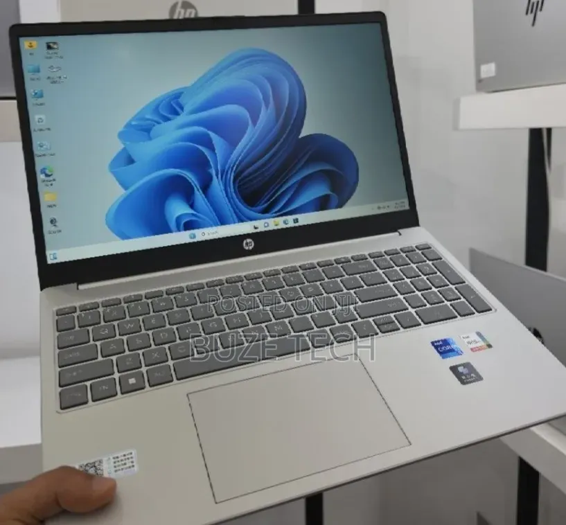 New Laptop HP Stream Notebook 16GB Intel Core i7 SSD 1T
