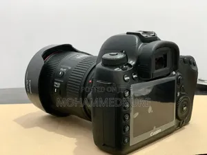EOS Canon 5D Mark IV Camera