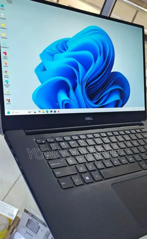New Laptop Dell Precision M6800 32GB Intel Core i7 SSD 1T