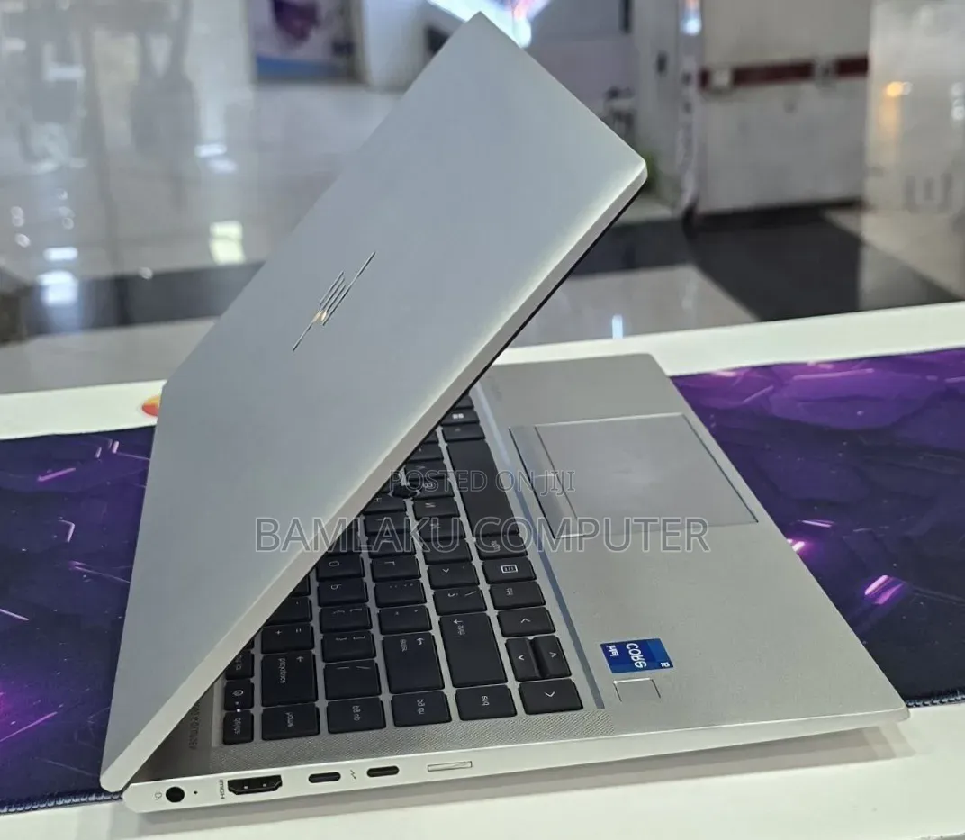 New Laptop HP EliteBook 840 G8 16GB Intel Core i5 SSD 512GB