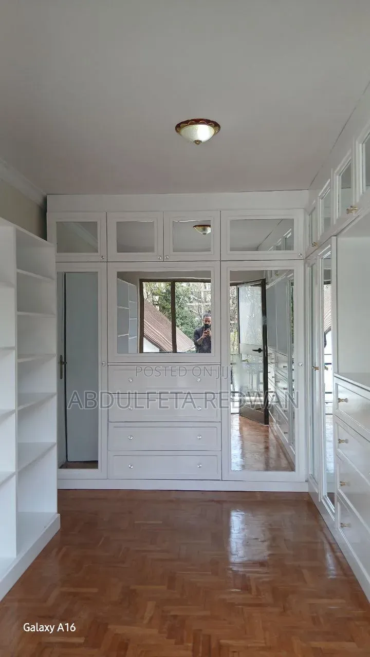 Quality Shelfs and Office Table for Sale
