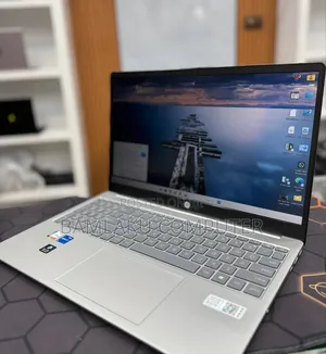 New Laptop HP Stream Notebook 16GB Intel Core i5 SSD 512GB