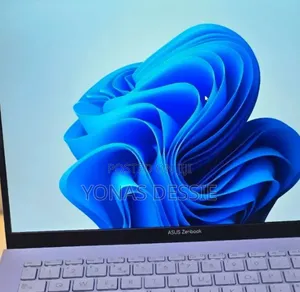 New Laptop Asus VivoBook 15 X505BA 16GB Intel Core i7 SSD 512GB