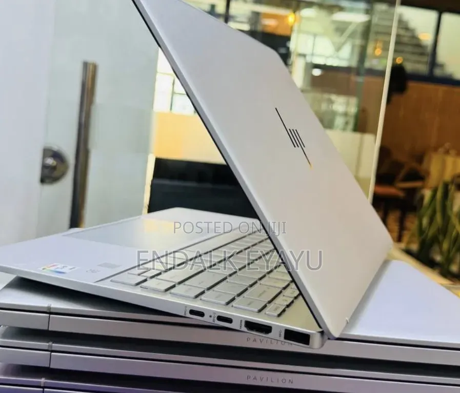 New Laptop HP Pavilion 14 16GB Intel Core i5 SSD 256GB