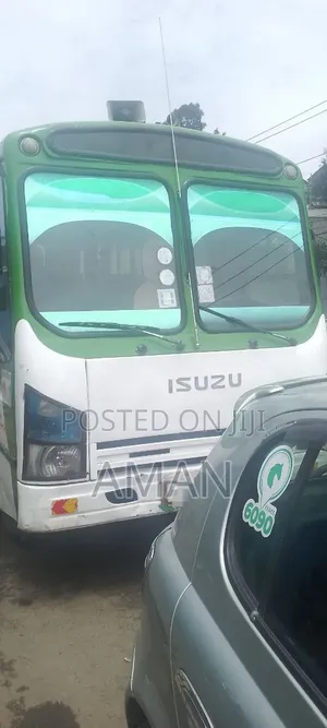 Isuzu FSR 2012 White