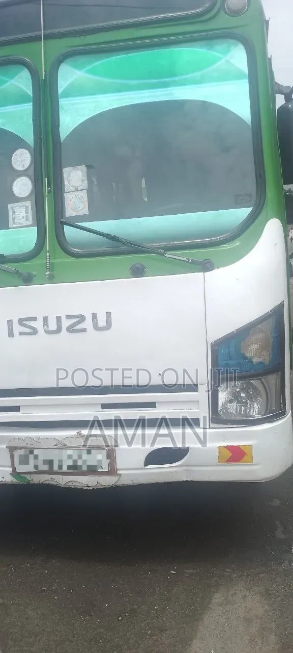 Isuzu FSR 2012 White