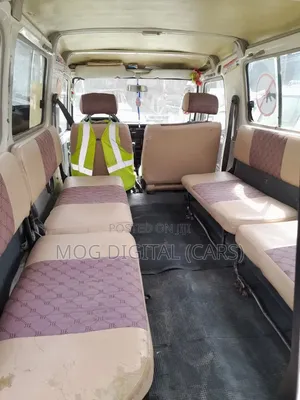 Toyota Land Cruiser 2004 White