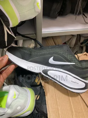 Nike ComfiRide Runners