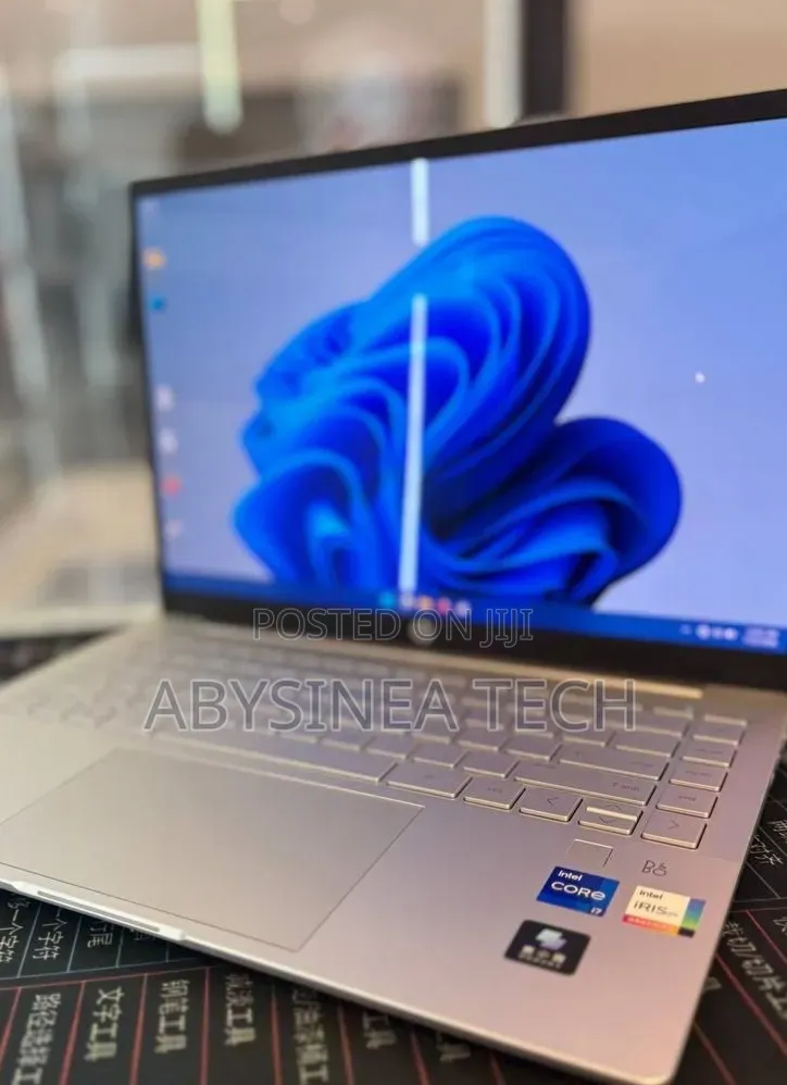 New Laptop HP Pavilion 14 16GB Intel Core i7 SSD 1T