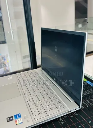 New Laptop HP Pavilion 15 16GB Intel Core i5 SSD 1T