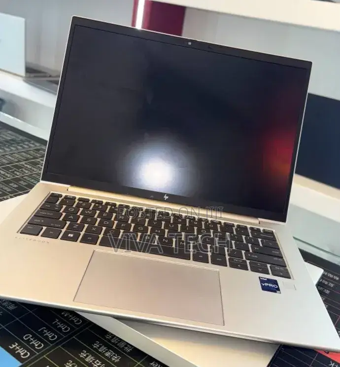 New Laptop HP EliteBook 840 G8 16GB Intel Core i7 SSD 512GB