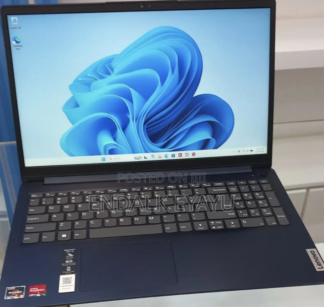 New Laptop Lenovo IdeaPad 1 8GB AMD Ryzen 5 SSD 256GB