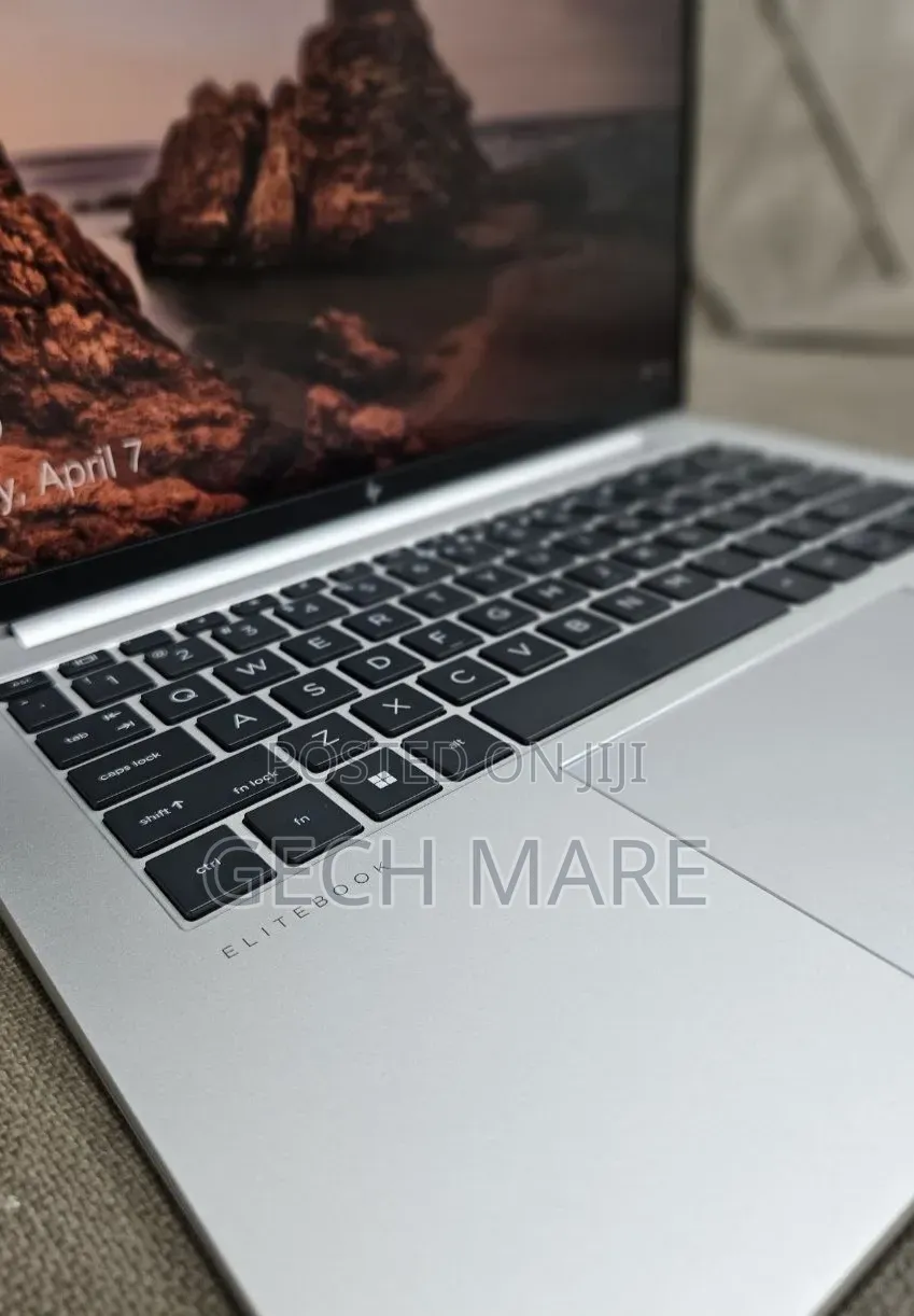 New Laptop HP EliteBook 840 G10 16GB Intel Core i7 SSD 512GB