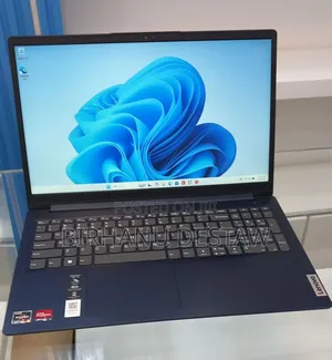 New Laptop Lenovo IdeaPad 1 8GB AMD Ryzen 5 SSD 256GB