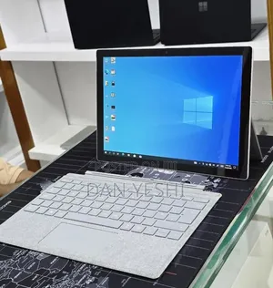 New Laptop Microsoft Surface Pro 7+ 16GB Intel Core i5 SSD 256GB