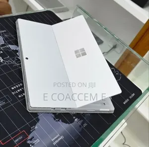 New Laptop Microsoft Surface 16GB Intel Core i5 SSD 256GB