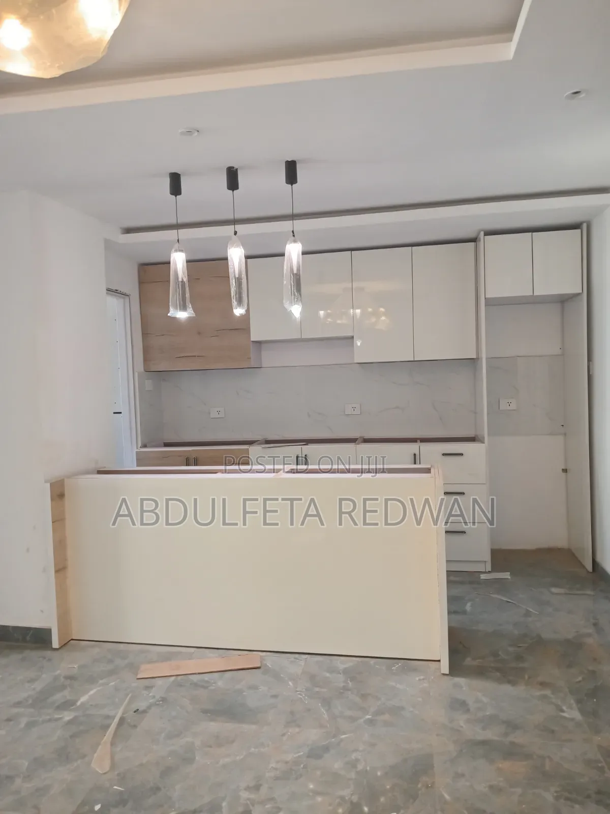 Modern and Luxury Uv Kitchen Cabinet Island