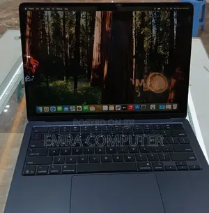 New Laptop Apple MacBook Air 2025 M4 16GB Apple M4 SSD 256GB