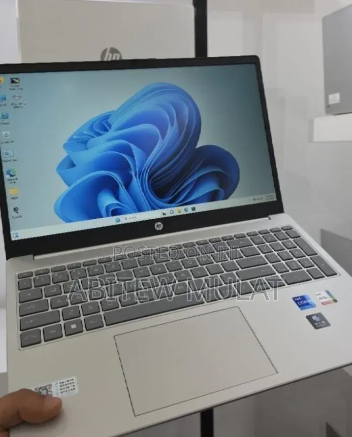 New Laptop HP Stream Notebook 16GB Intel Core i7 SSD 1T