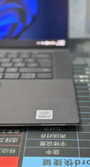 New Laptop Dell XPS 15 16GB Intel Core i7 SSD 512GB