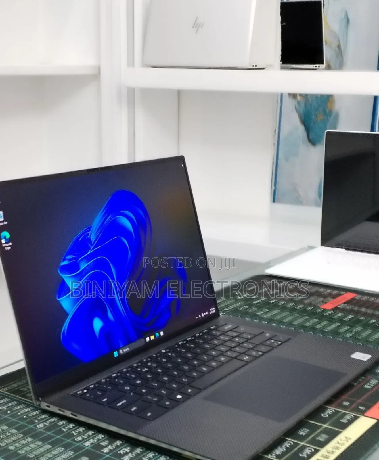 New Laptop Dell XPS 15 16GB Intel Core i7 SSD 512GB