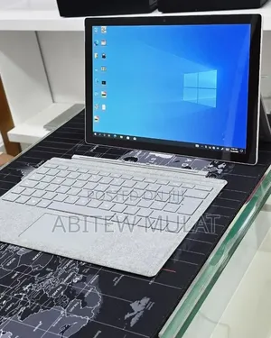 New Laptop Microsoft Surface Pro 7+ 16GB Intel Core i5 SSD 256GB