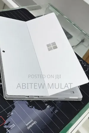 New Laptop Microsoft Surface Pro 7+ 16GB Intel Core i5 SSD 256GB