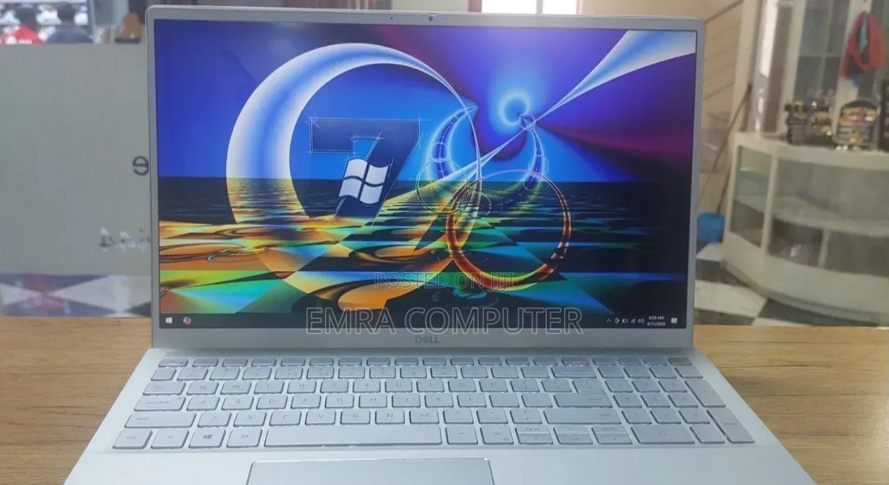 New Laptop Dell Inspiron 15 7501 16GB Intel Core i7 SSD 512GB