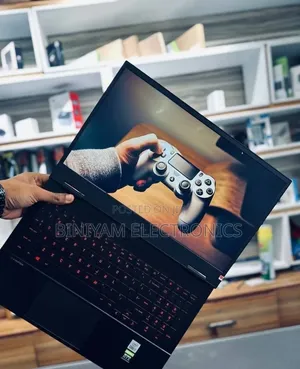 New Laptop HP Omen 15 16GB Intel Core i7 SSD 512GB