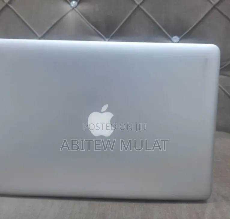 New Laptop Apple MacBook Pro 2012 4GB Intel Core i5 HDD 320GB