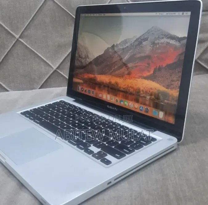 New Laptop Apple MacBook Pro 2012 4GB Intel Core i5 HDD 320GB