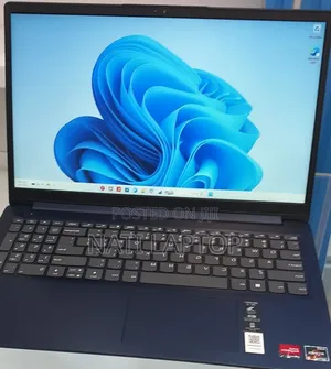 New Laptop Lenovo 8GB AMD Ryzen 5 SSD 256GB