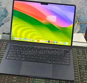 New Laptop Apple MacBook Air 2022 M2 16GB Intel Core M2 SSD 512GB