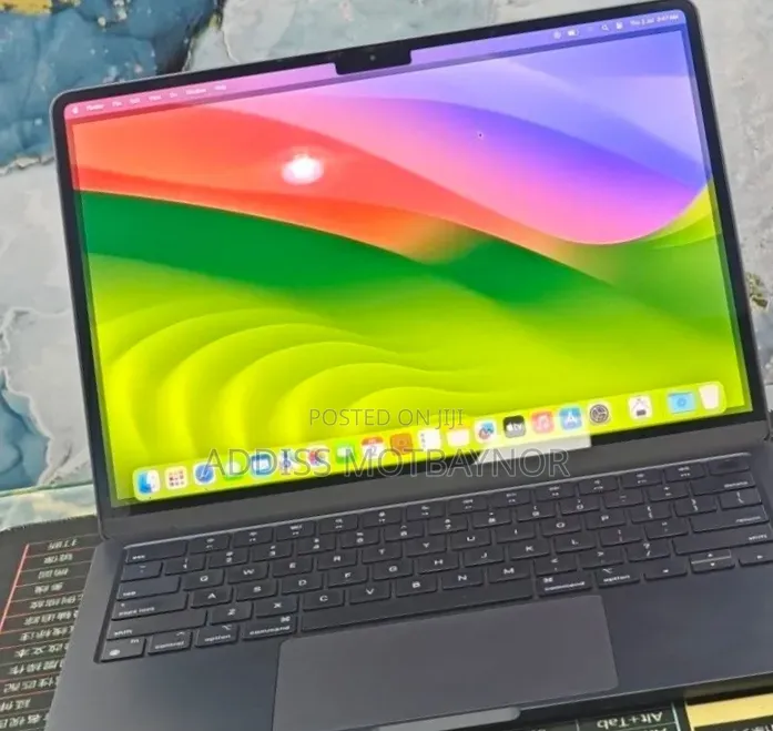 New Laptop Apple MacBook Air 2022 M2 16GB Intel Core M2 SSD 512GB