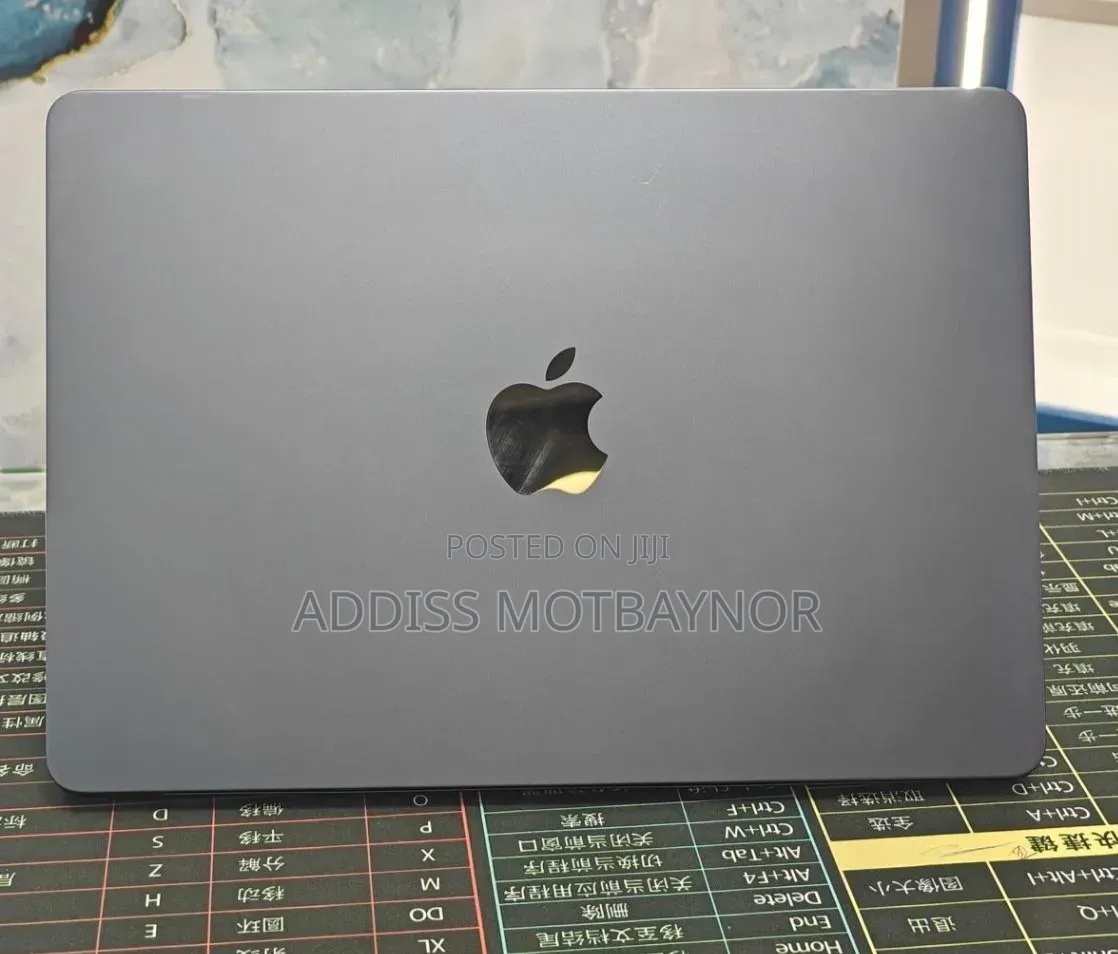 New Laptop Apple MacBook Air 2022 M2 16GB Intel Core M2 SSD 512GB