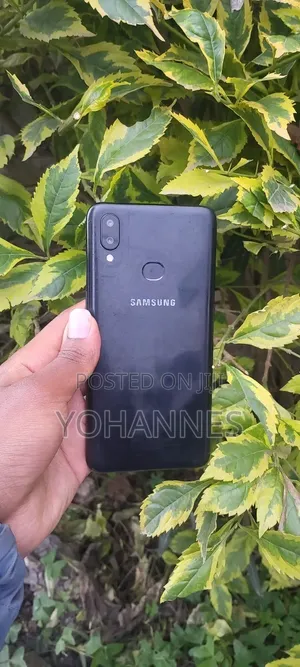 Samsung A10 32 GB Black