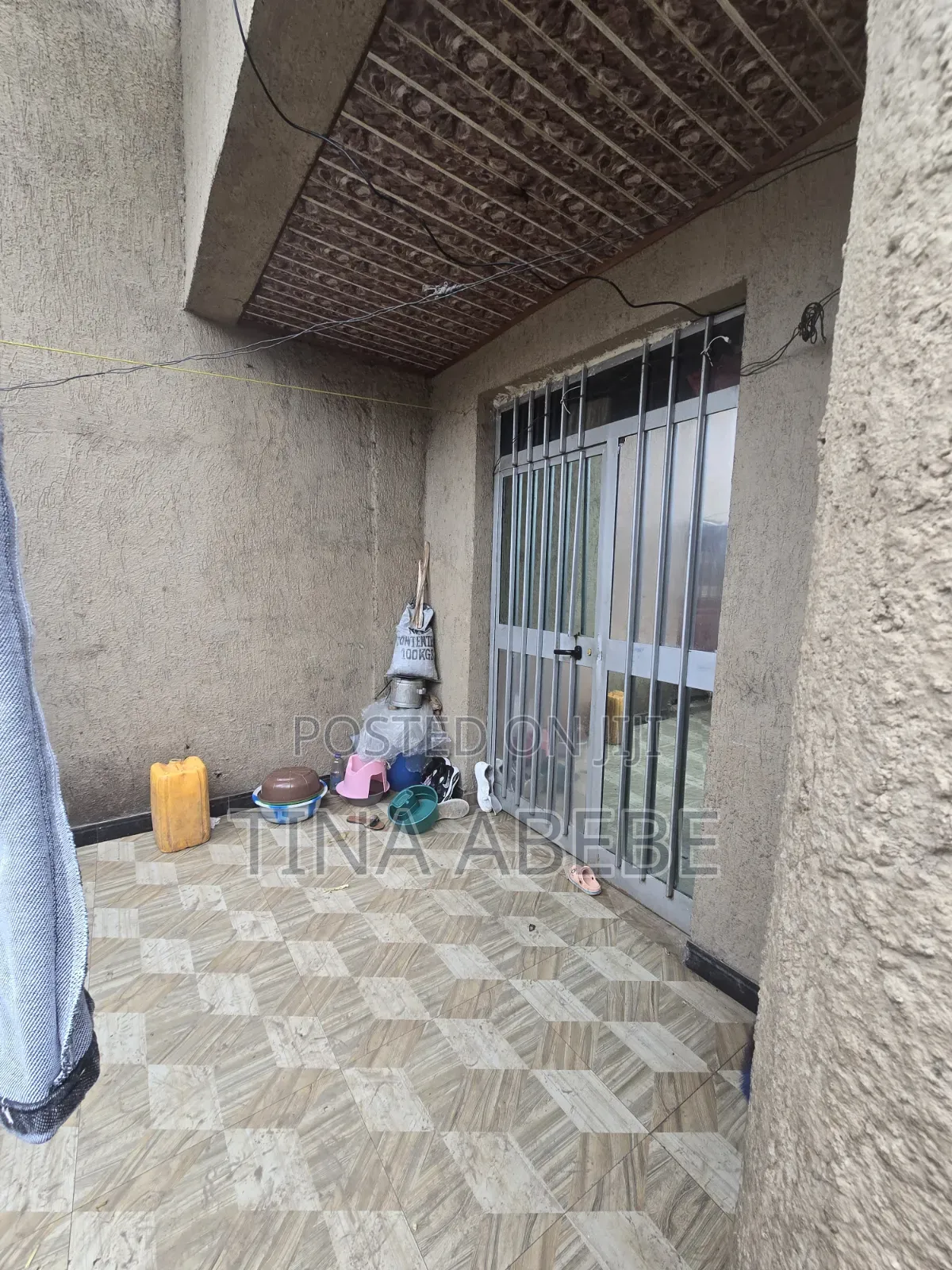 5bdrm Villa in Akaky Kaliti for sale