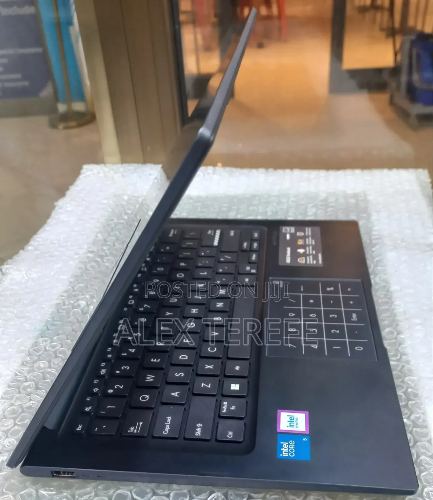 New Laptop Asus VivoBook 15 X505BA 16GB Intel Core i5 SSD 512GB
