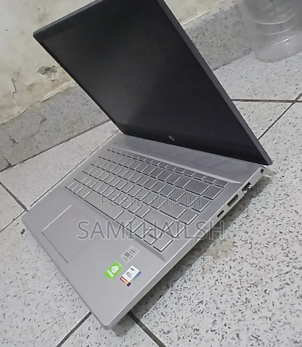 New Laptop HP Pavilion 14 16GB Intel Core i7 SSD 512GB